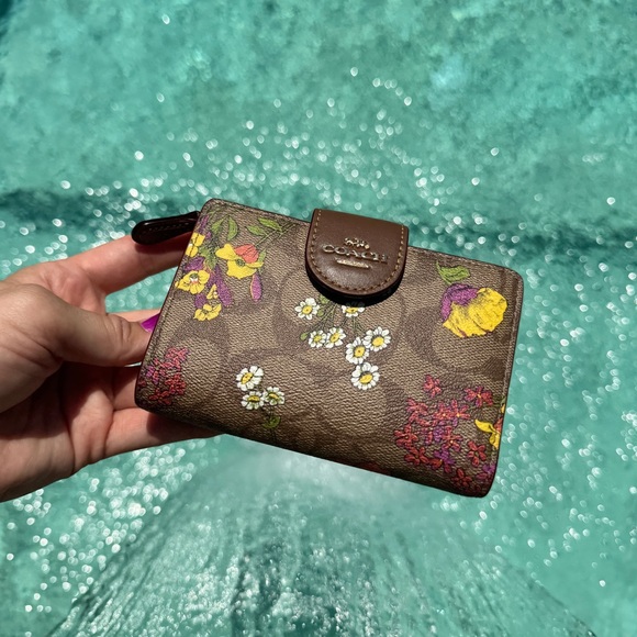 Coach Medium Corner Zip Wallet In Brown Signature Canvas With Floral Print - Picture 2 of 11